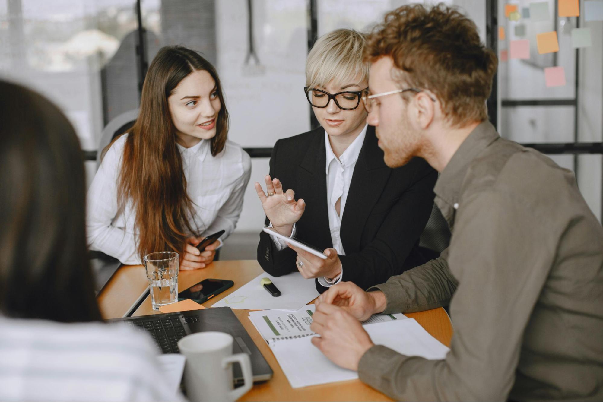 Маркетинговые коммуникации и их роль в телефонии изображение 1